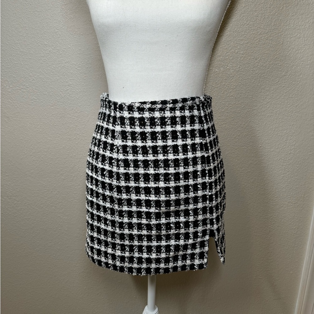 High waisted mini skirt